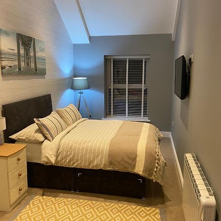 Stylish Tenby Apartment, Great Location, Parking ห้อง รูปภาพ